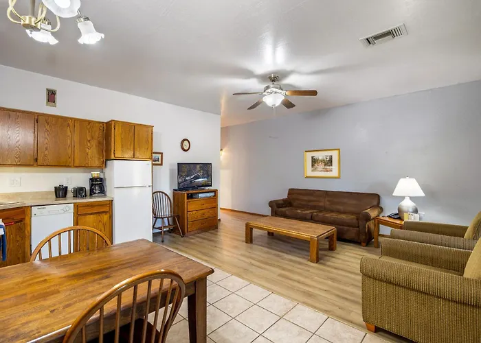 Apartment Juniper-santa Fe Upper By Roundhouse And