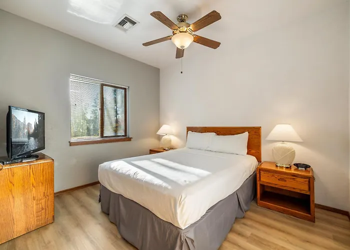 Juniper-santa Fe Upper By Roundhouse And *