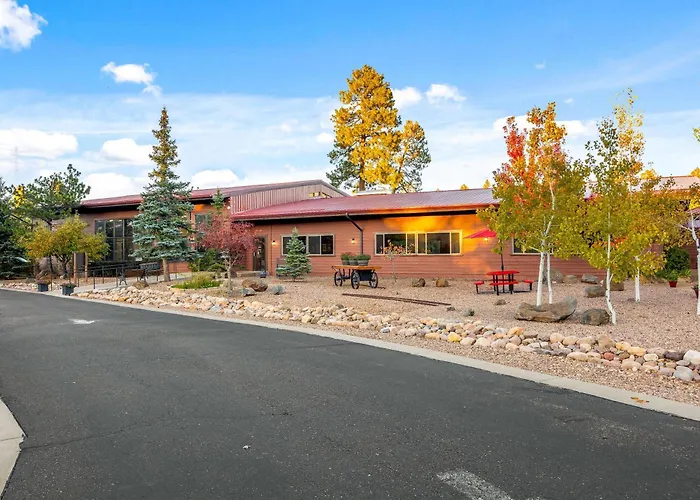 Apartment Juniper-santa Fe Upper By Roundhouse And Indian Pine